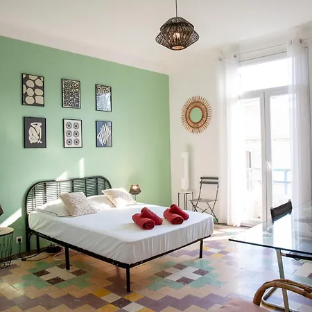 Art Déco Centre-ville, Spacieux Et Lumineux Appartamento