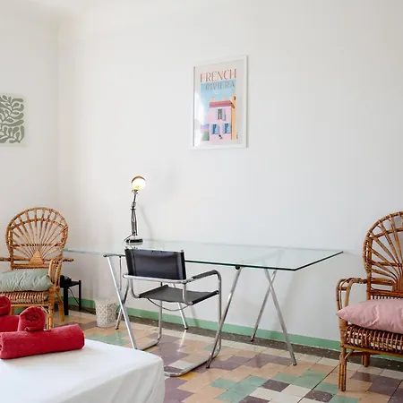 Appartamento Art Déco Centre-ville, Spacieux Et Lumineux Perpignano