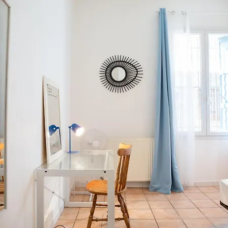 Art Deco Centre-ville, Spacieux Et Lumineux * ペルピニャン