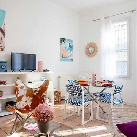 Art Déco Centre-ville, Spacieux Et Lumineux *