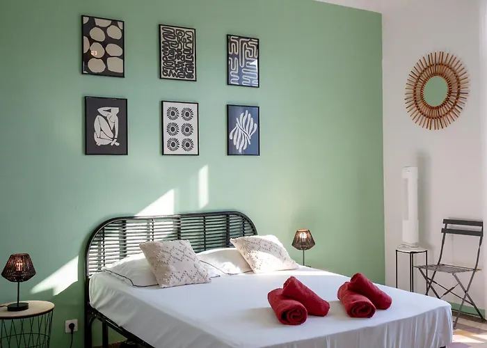 Art Deco Centre-ville, Spacieux Et Lumineux *